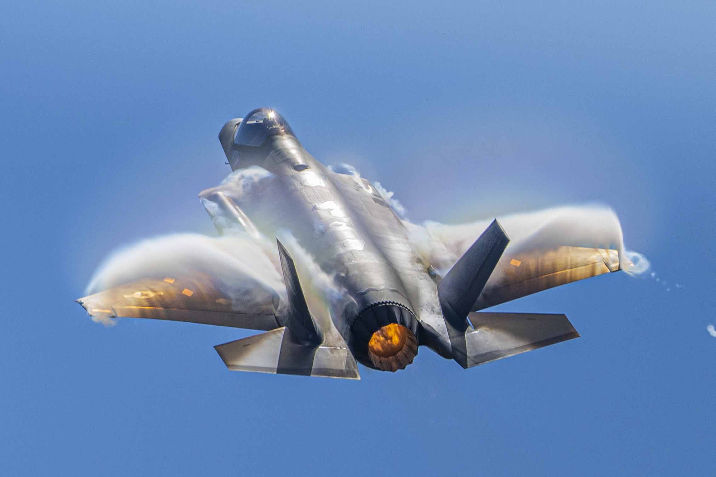 US Sends F-35s to Middle East as Strikes on Houthis Continue