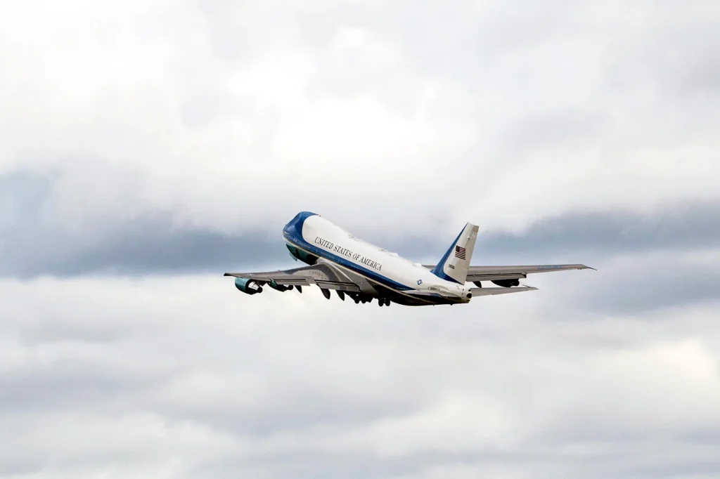 Qatar-Gifted 747 Sparks Security, Ethics Concerns as U.S. Military Weighs Air Force One Conversion