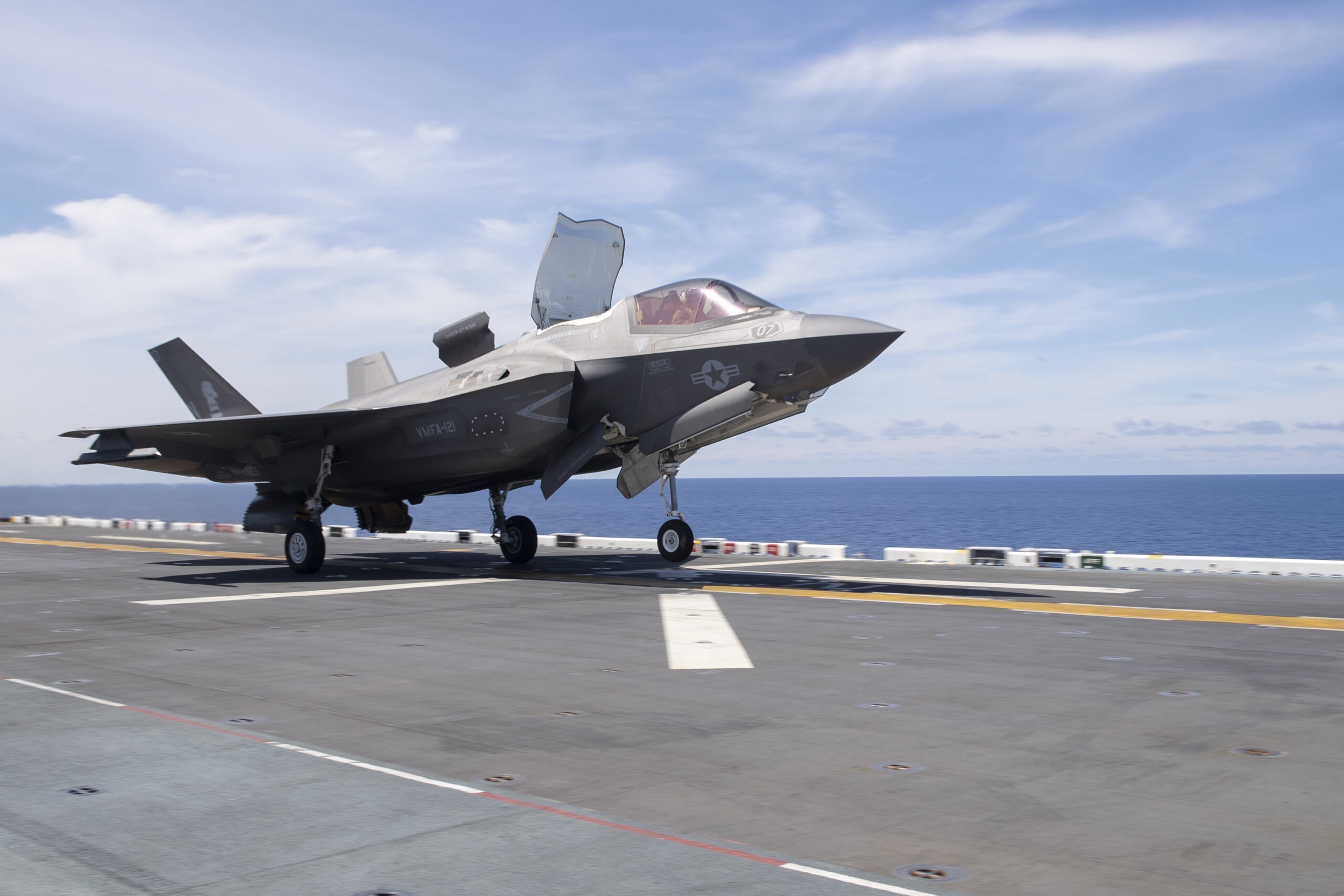 F-35 Lightning Carriers: The U.S. Marines' Secret Weapon in the Pacific