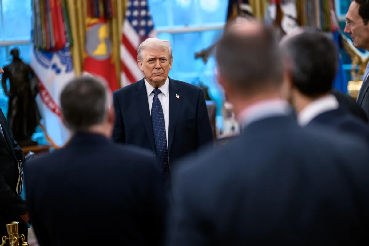 Trump Seeks Rapid Weapons Replenishment As Defense Leaders Convene for Iran Campaign Push