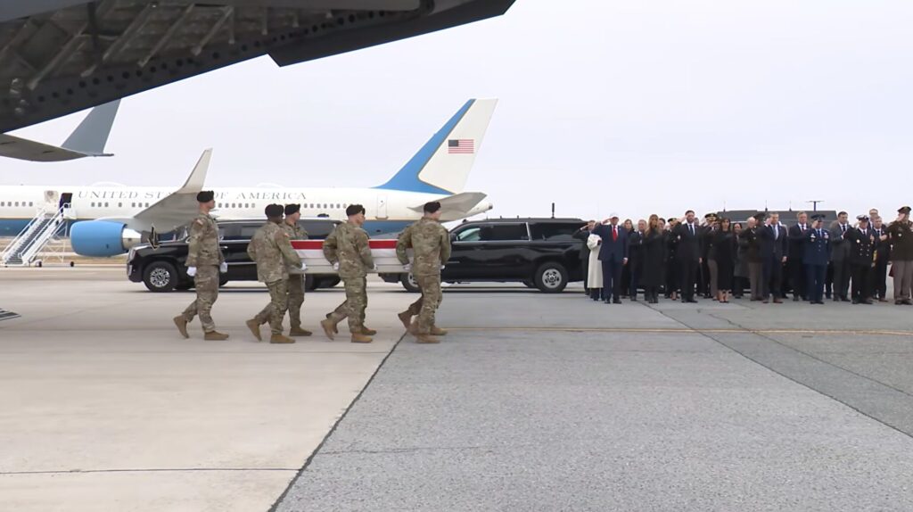 Trump Stands With Grieving Families During Dignified Transfer of Soldiers Killed in Iran Conflict