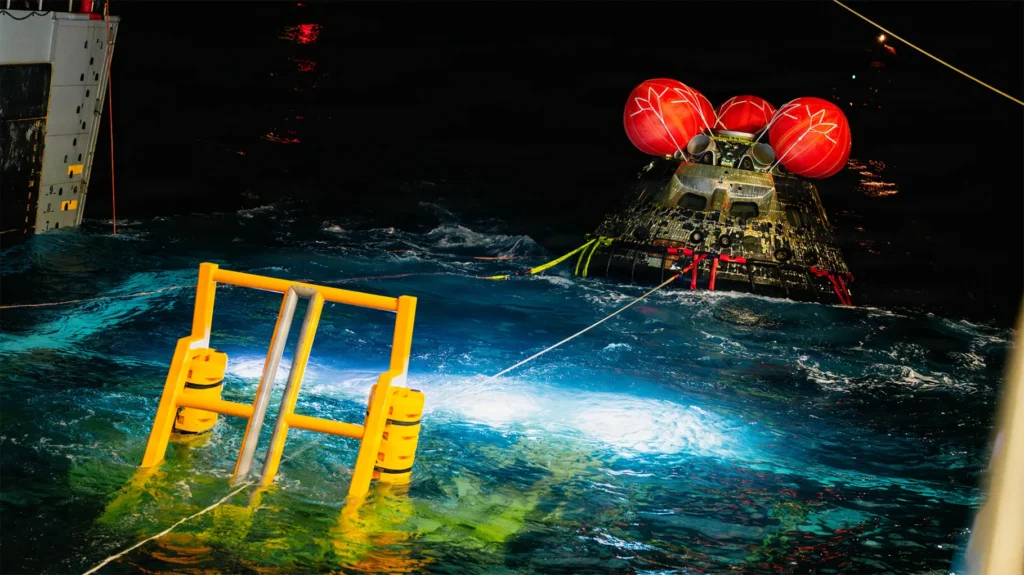Photographer Captures Golden Hour Return of Artemis II Crew [PHOTOS]