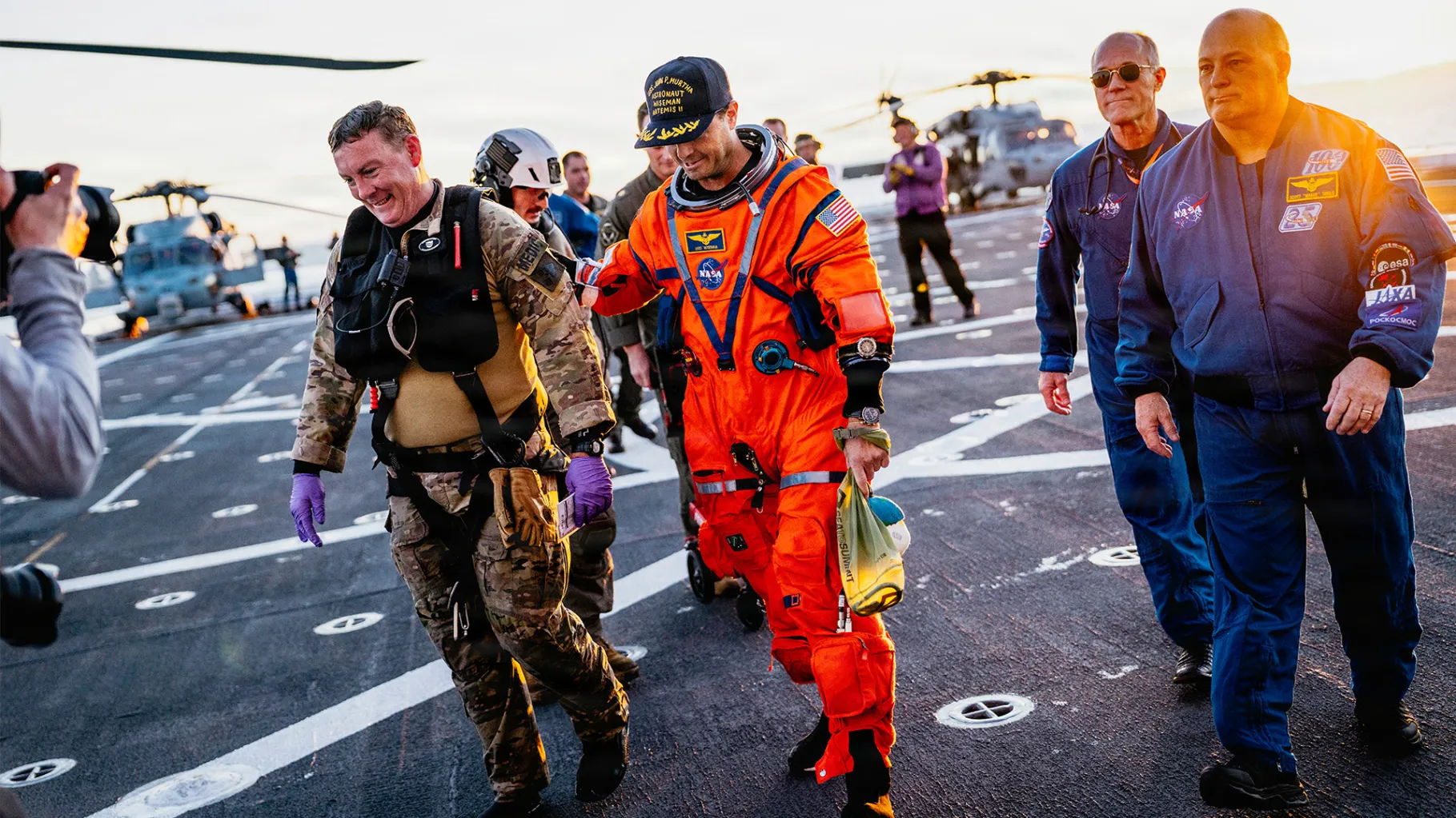 Photographer Captures Golden Hour Return of Artemis II Crew [PHOTOS]
