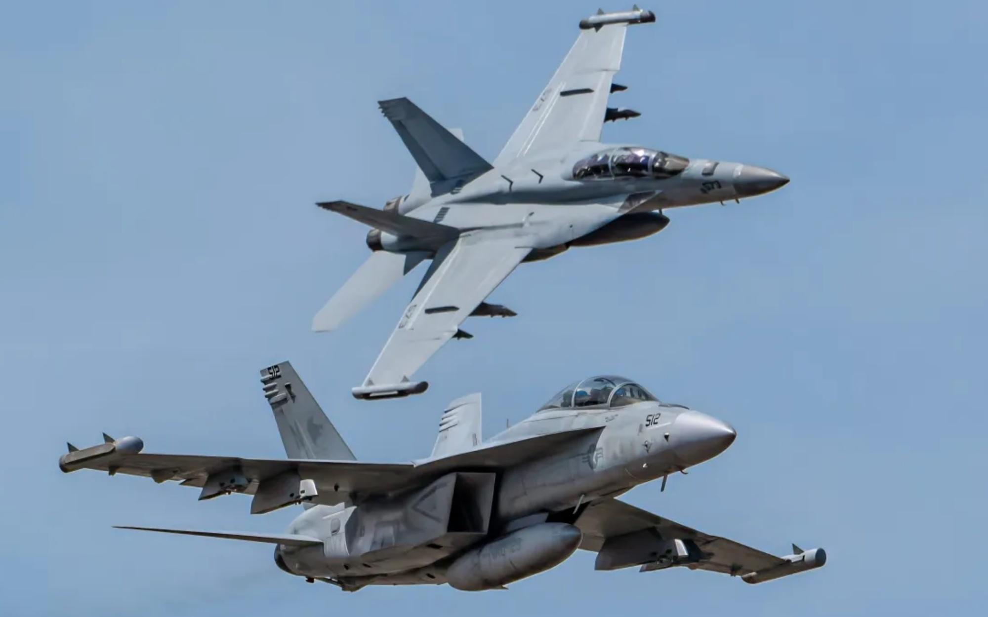 Navy Aviators Cheat Death After Two Growlers Collide at Idaho Air Show