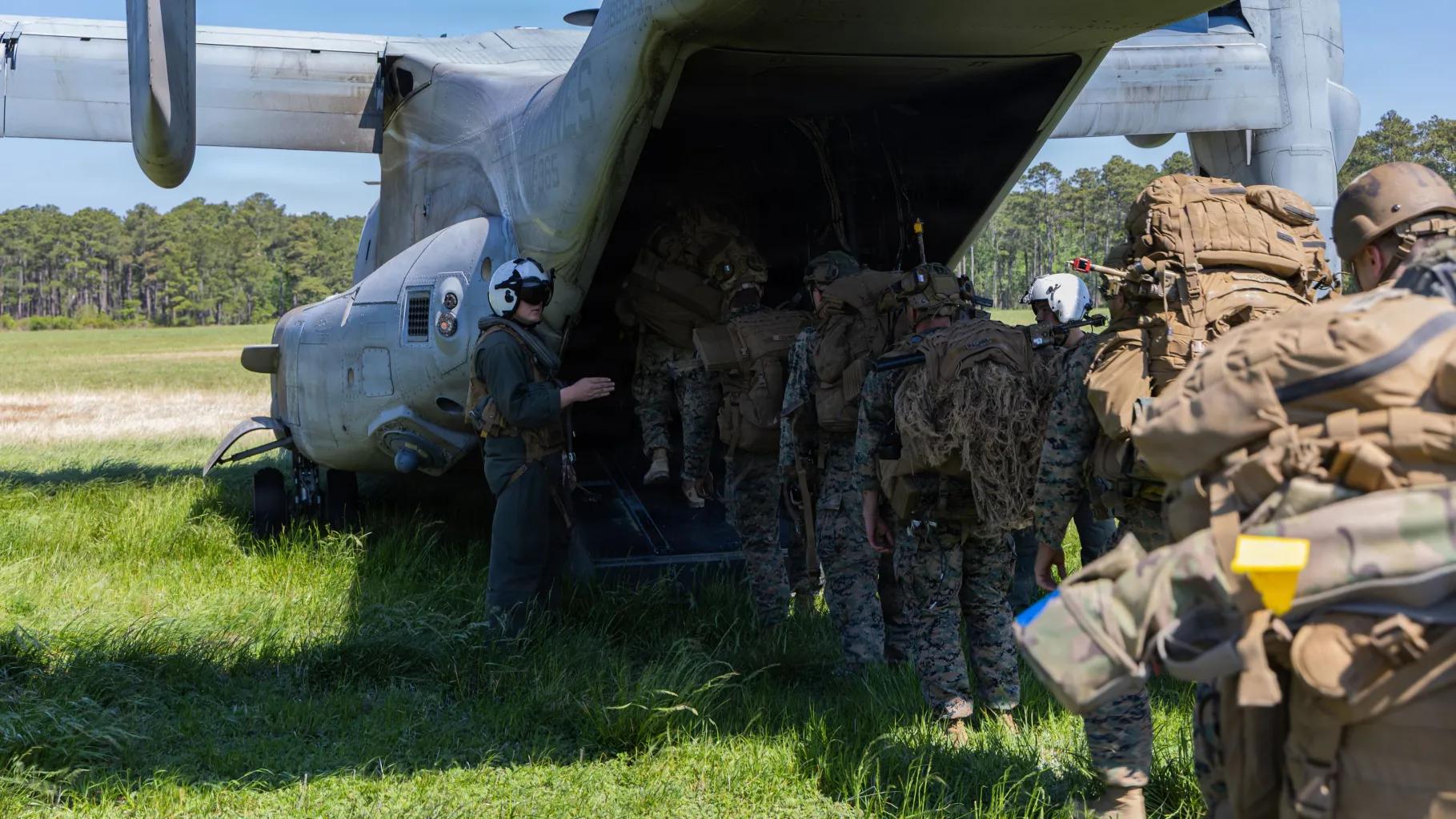 Marines Take the Fight South: 24th MEU Deploys to Caribbean to Crush Narco-Terrorists