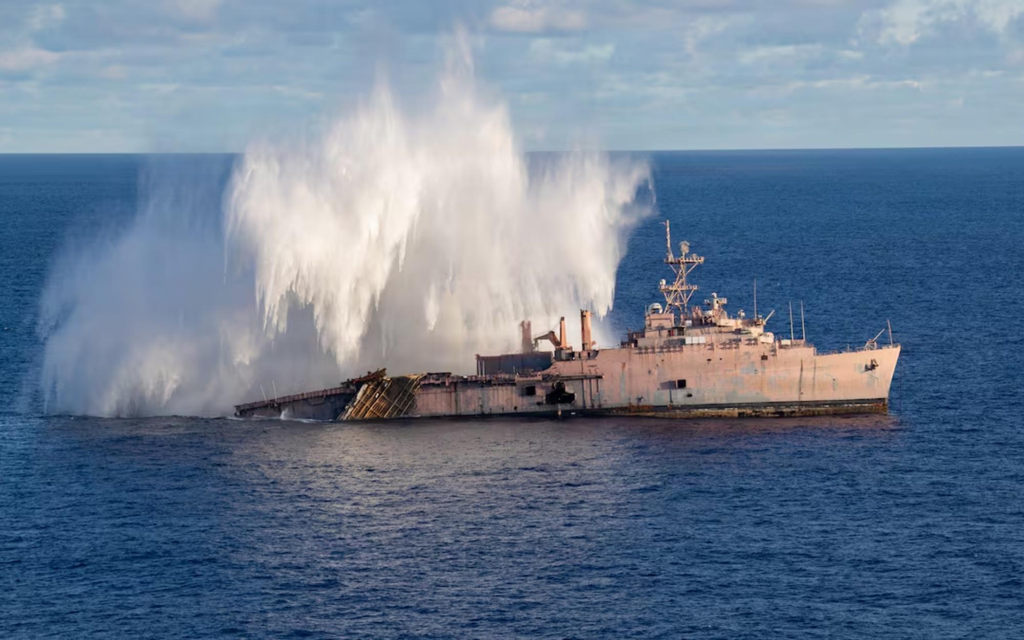 Japanese Torpedo Sinks Former US Warship in ‘Valiant Shield’ Strike in the Pacific