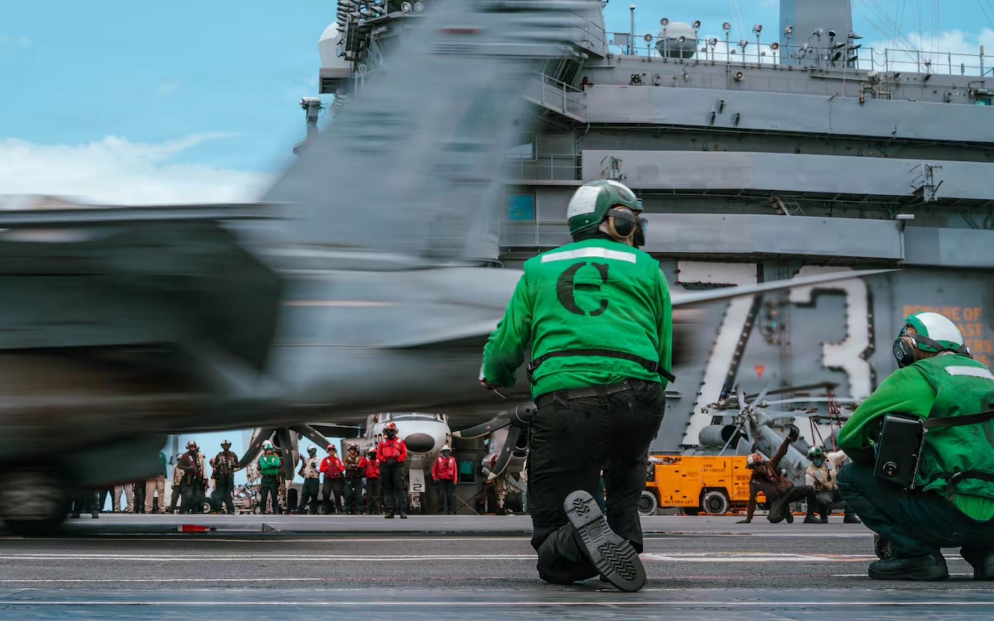 USS George Washington Enters South China Sea as China Philippines Tensions Boil Over