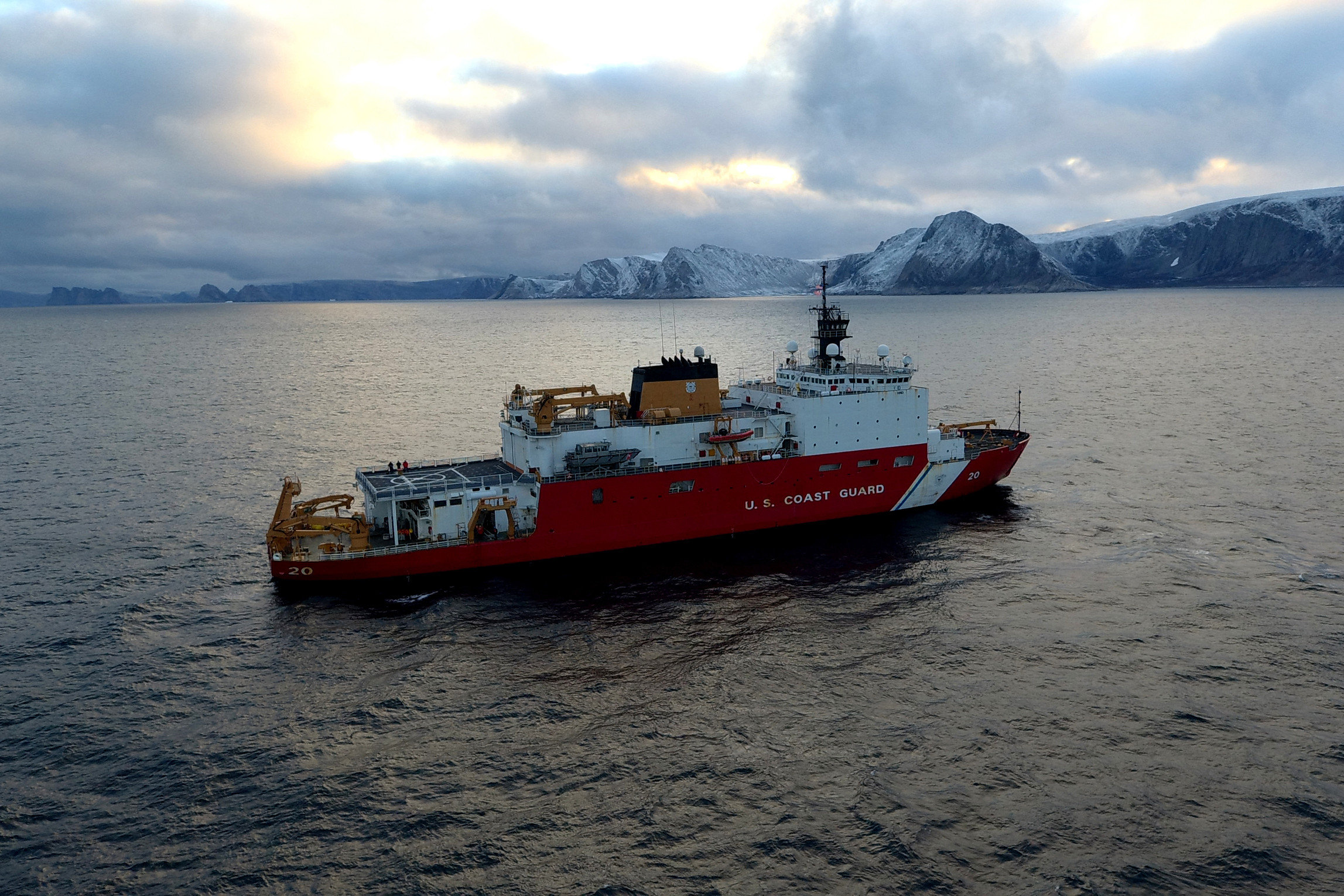 Coast Guard Icebreaker Healy Towed to Washington After Major Engine Failure