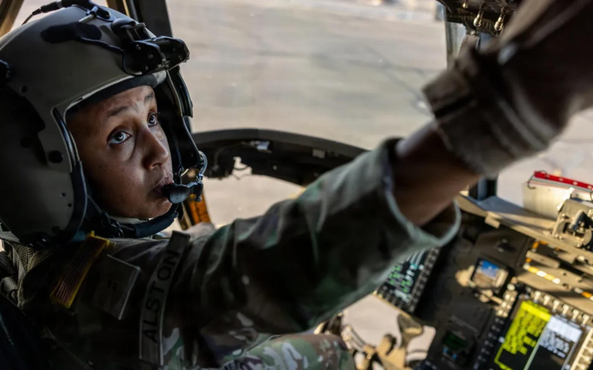 Army Offers Up to 0,000 in Bonuses to Keep Senior Pilots as Aviation Ranks Shrink