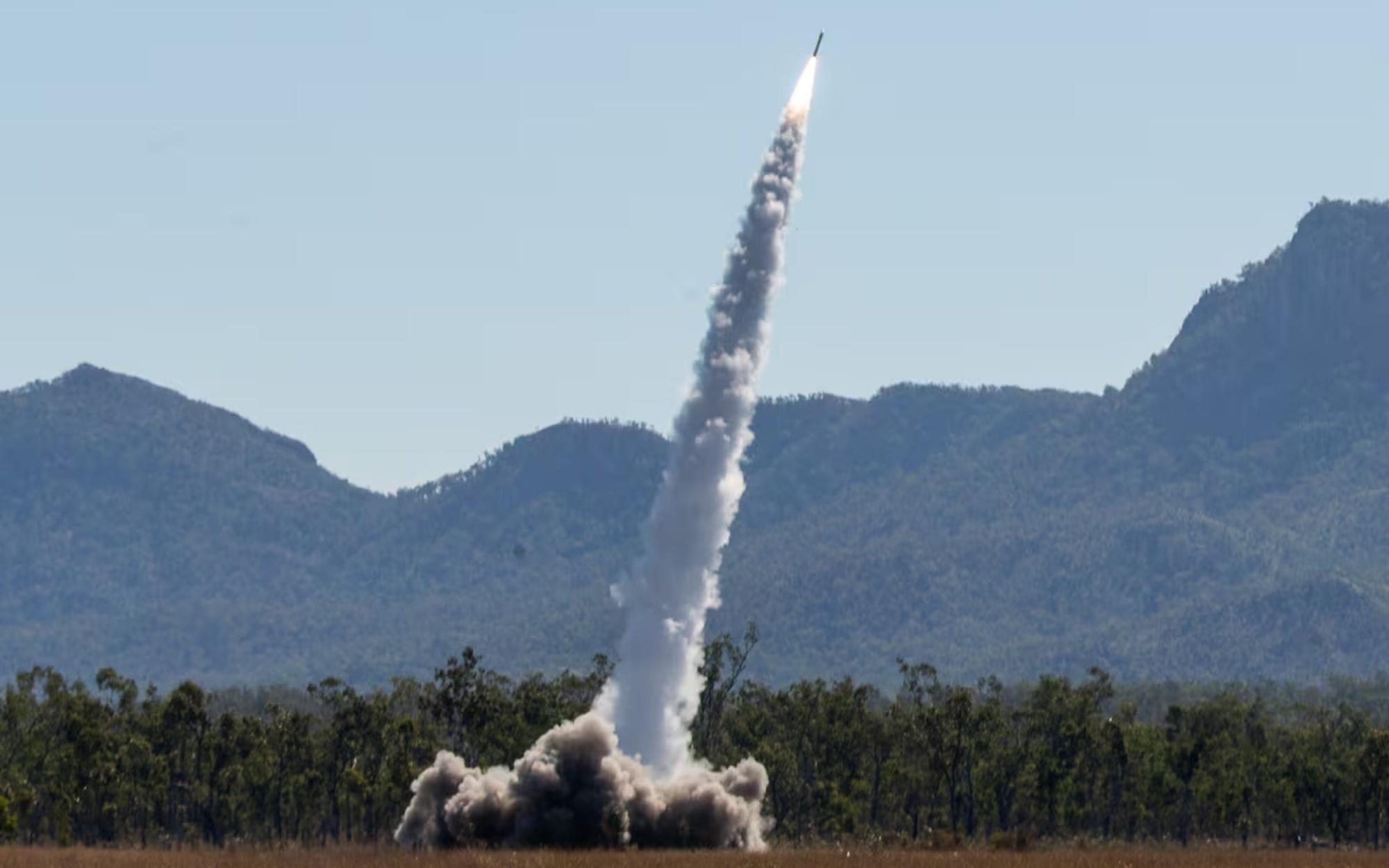 U.S. Army Calls for 133,000 GMLRS Rockets in Massive Arsenal Push