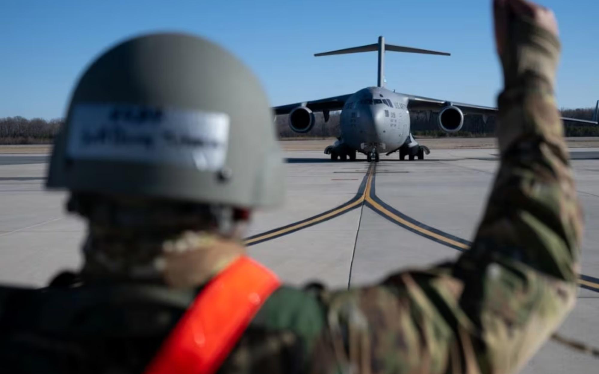 U.S. Air Force Antarctic Flight Abruptly Turns Back After Russian Missile Hazard Warning