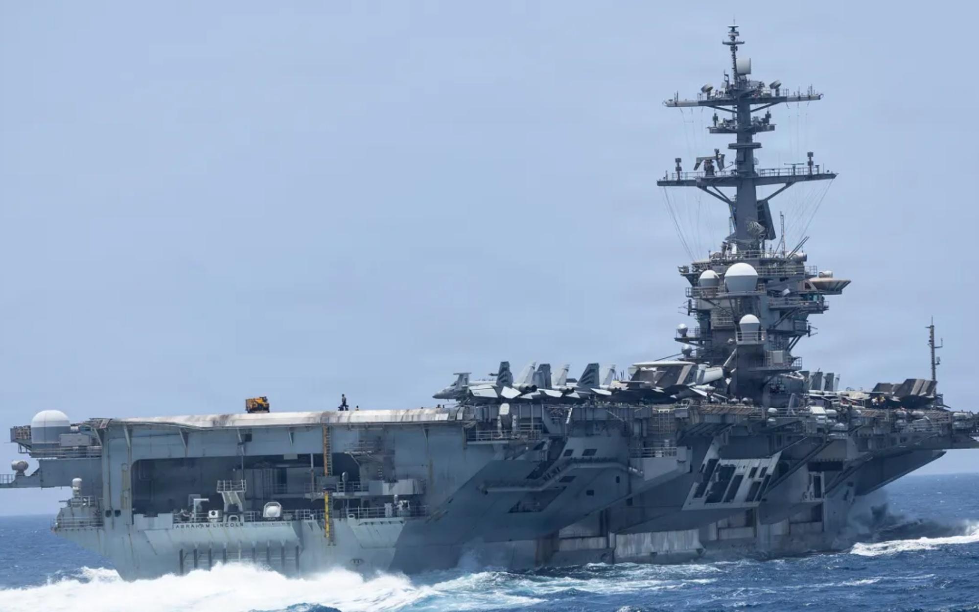 USS Abraham Lincoln Sailor Could Face Captain’s Mast After Overboard Rescue