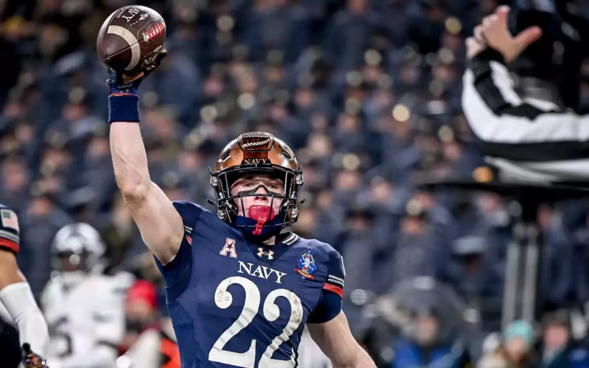 Newly Commissioned Marine Charges Onto Steelers’ 53 Man Roster