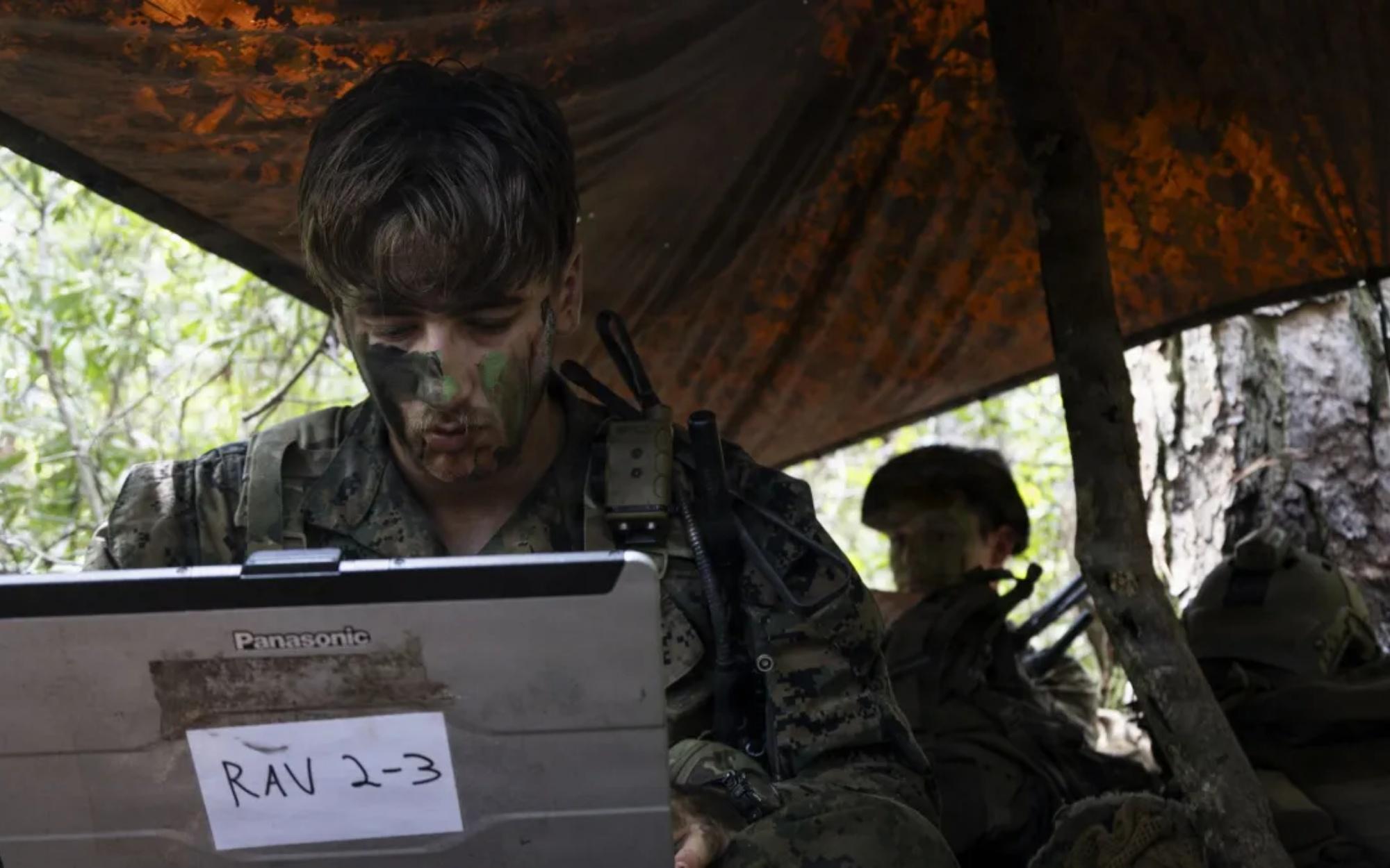 Marine Corps Offers Up to ,000 to Recruit Cyber and Electronic Warfare Talent
