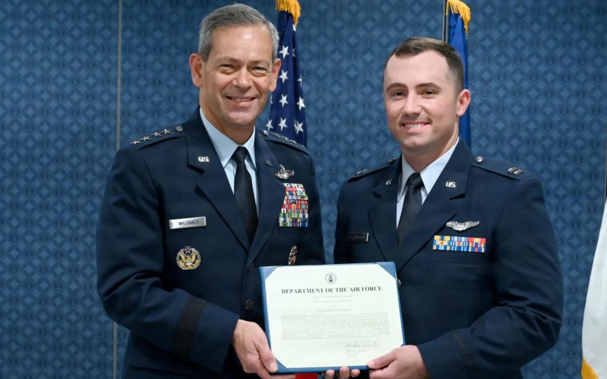Air Force Pilot Wins Top Safety Honor for Daring F-22 Rescue Air Force Pilot Wins Top Safety Honor for Daring F-22 Rescue