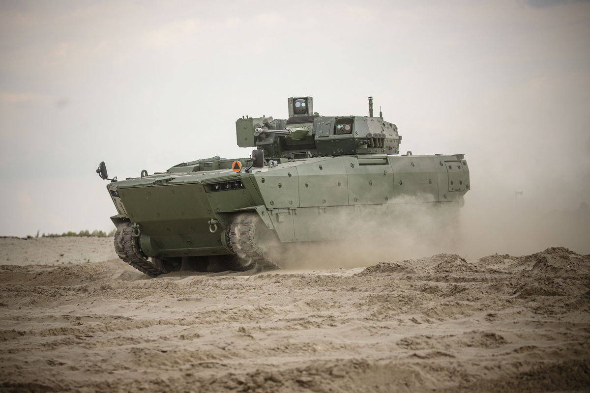 Poland’s Heavy Fighting Vehicle Fuels Ambitious Global Export Push